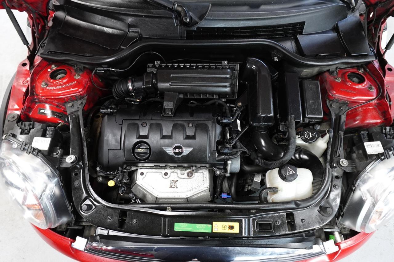 2010 MINI Cooper Clubman LOW KM,PANO ROOF,NO ACCIDENT,6MT - Photo #28
