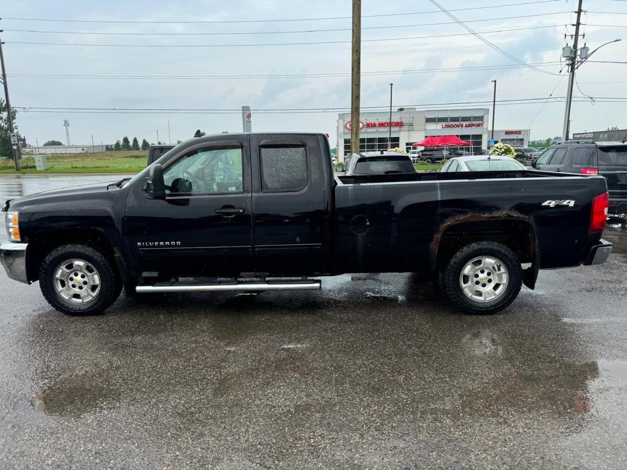 2012 Chevrolet Silverado 1500 LT, 4X4, 8 FT BOX, EXT CAB, 5.3L V8, AS IS SPECIAL - Photo #2