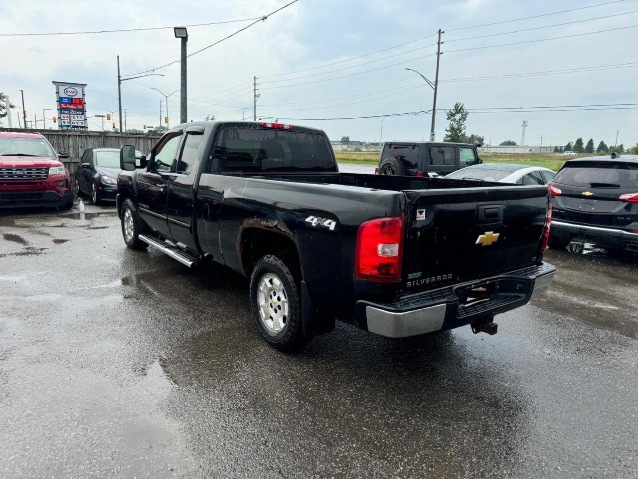 2012 Chevrolet Silverado 1500 LT, 4X4, 8 FT BOX, EXT CAB, 5.3L V8, AS IS SPECIAL - Photo #3