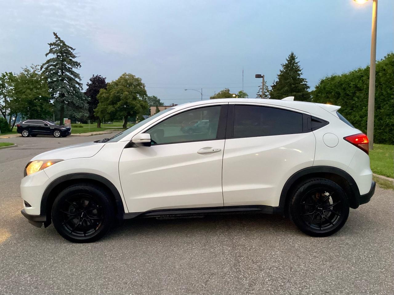2016 Honda HR-V EX - Photo #3