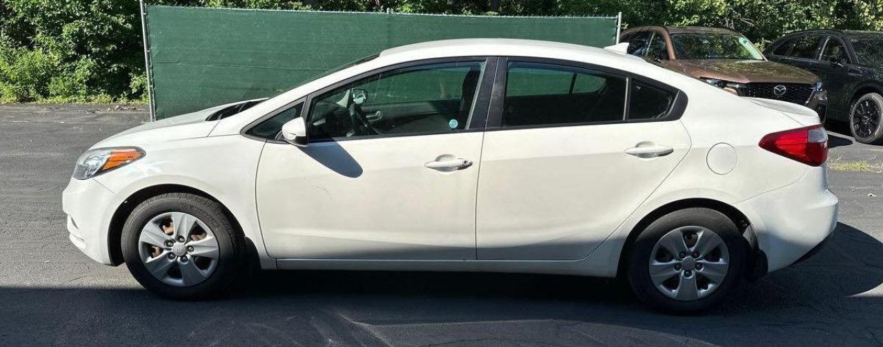 2015 Kia Forte 4dr Sdn Man LX - Photo #4