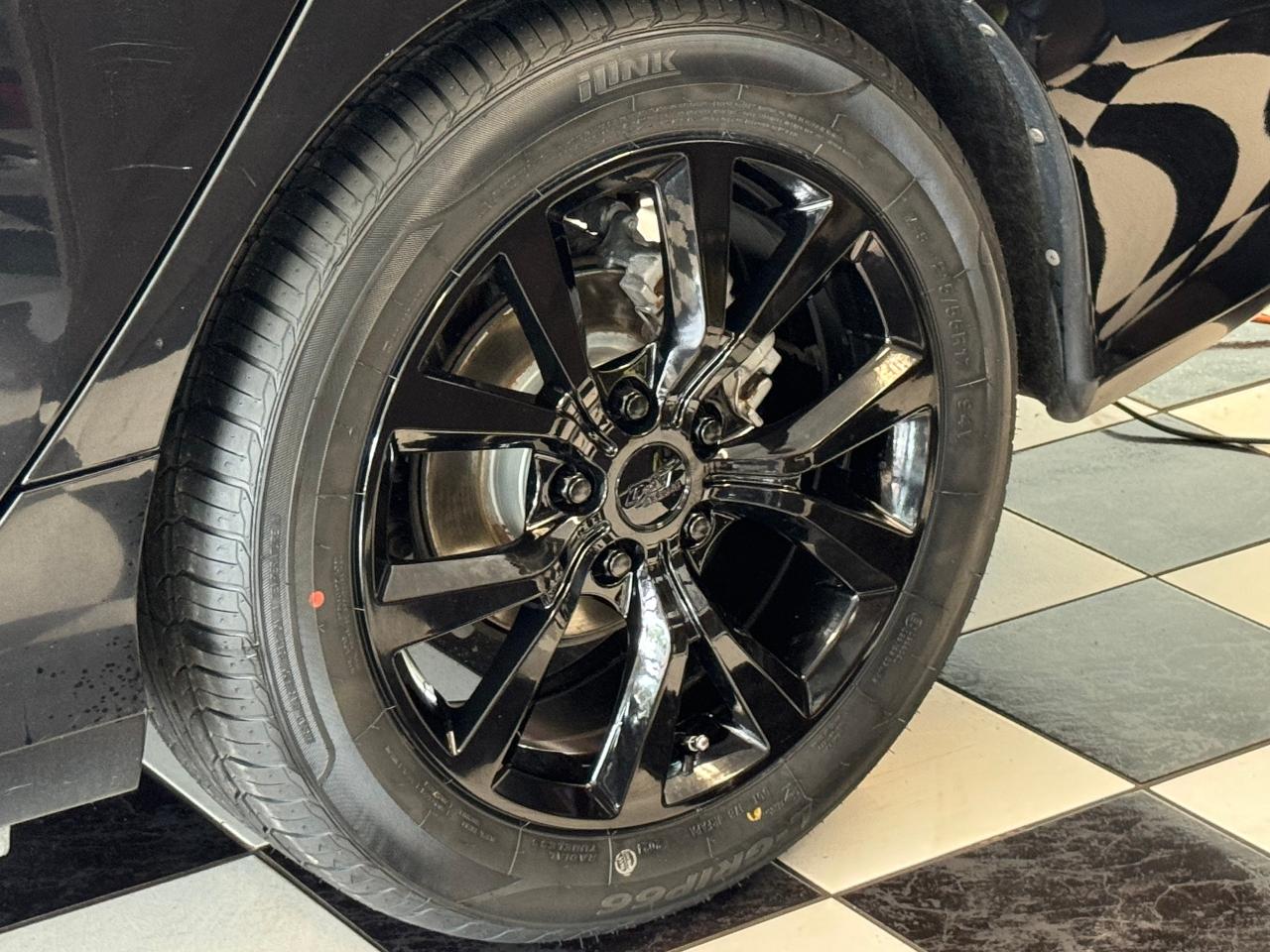 2017 Honda Civic LX+New Tires+Wheels+Tinted+Camera+CLEAN CARFAX - Photo #44