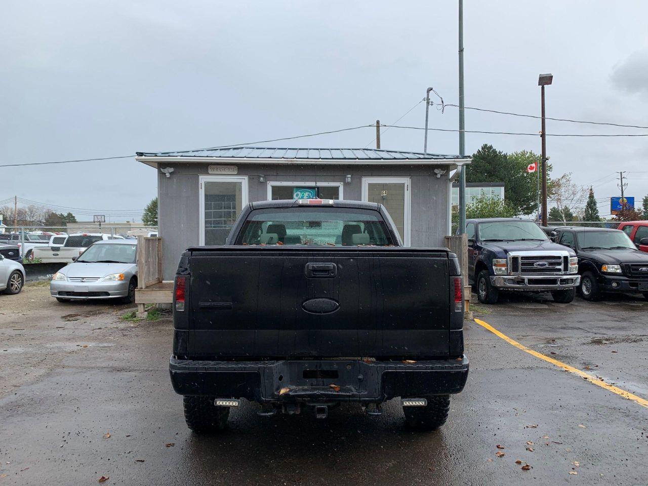 2007 Ford F-150 XL - Photo #5