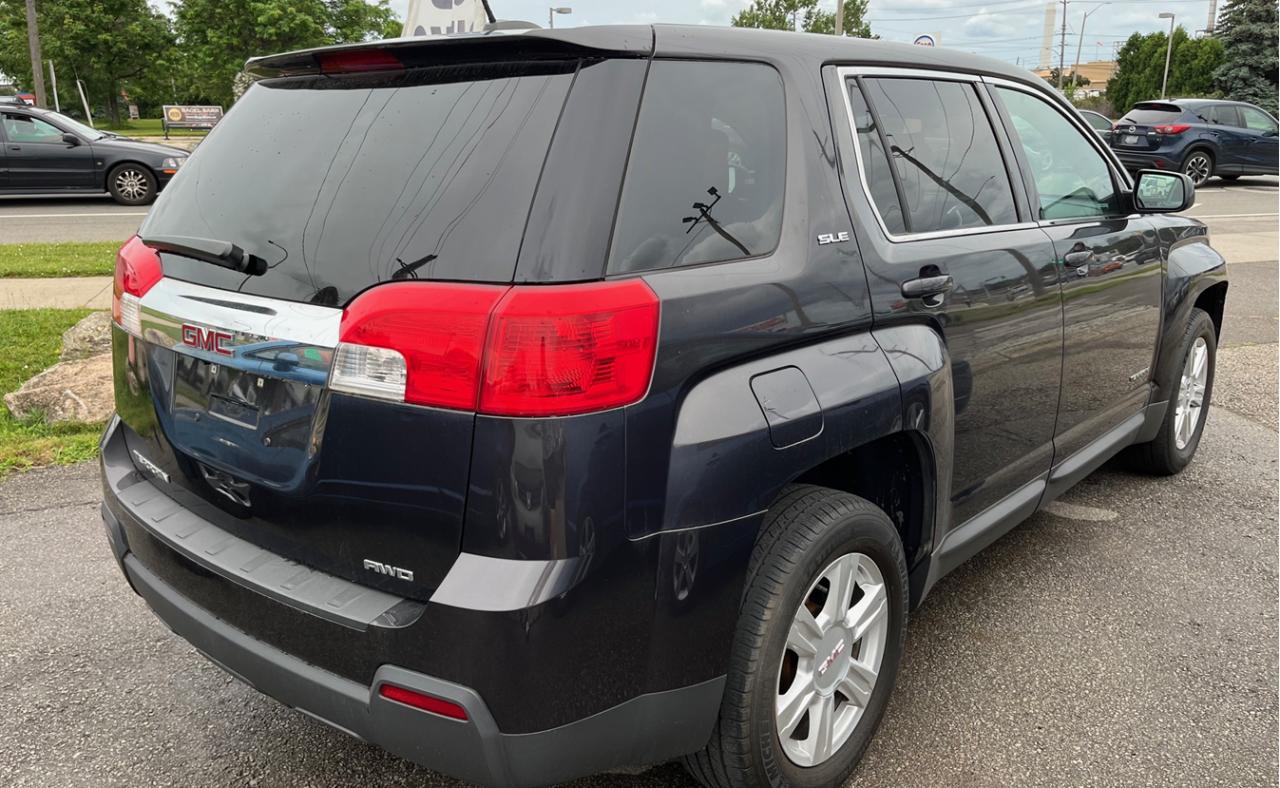 2015 GMC Terrain AWD Photo2