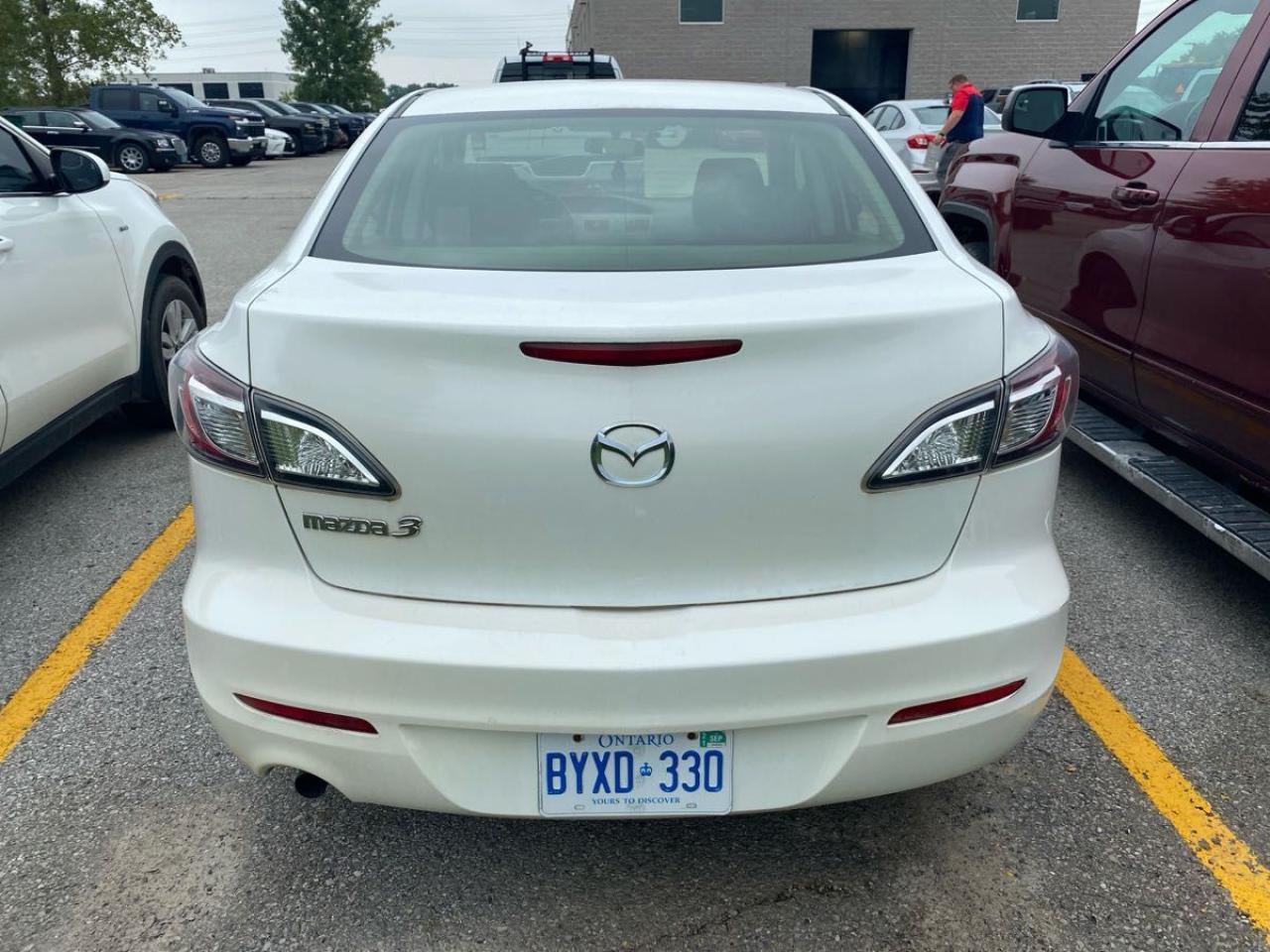 2013 Mazda MAZDA3 GX - Photo #4