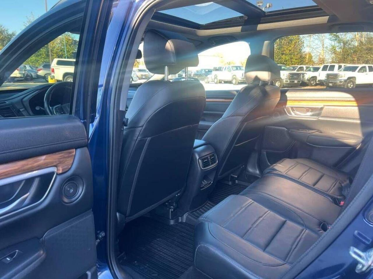 2019 Honda CR-V Touring AWD - Photo #14