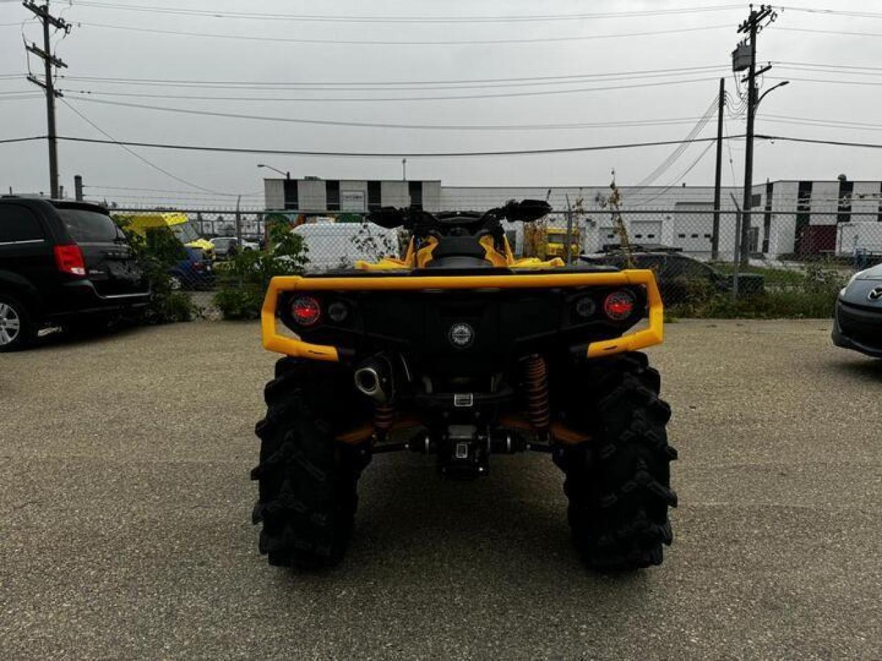 2021 CAN AM Other OUTLANDER 1000 XMR $114 B/W - Photo #4