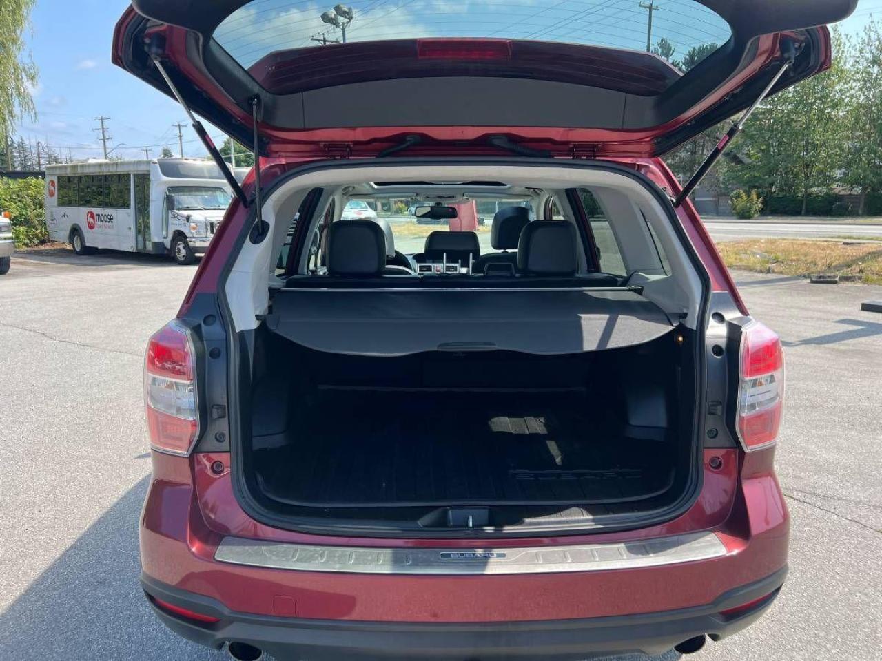 2016 Subaru Forester 5dr Wgn CVT 2.0XT Touring - Photo #16