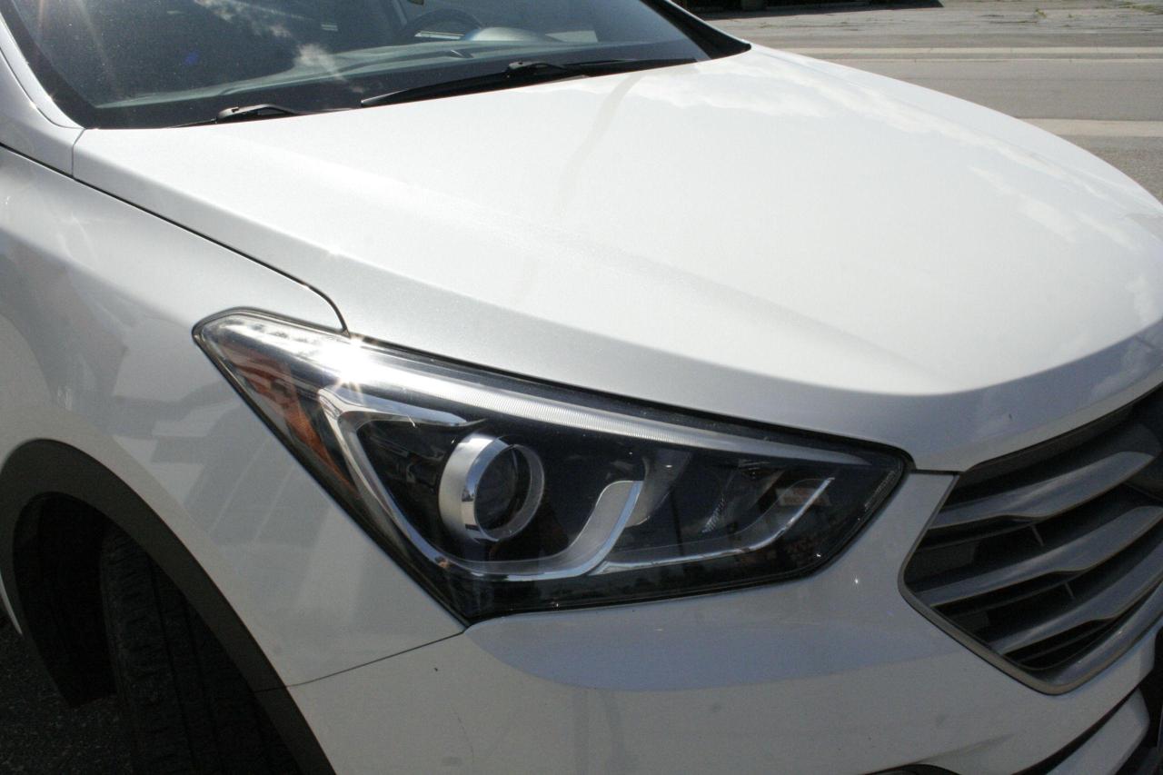 2017 Hyundai Santa Fe Sport AWD 4dr 2.4L Luxury - Photo #12