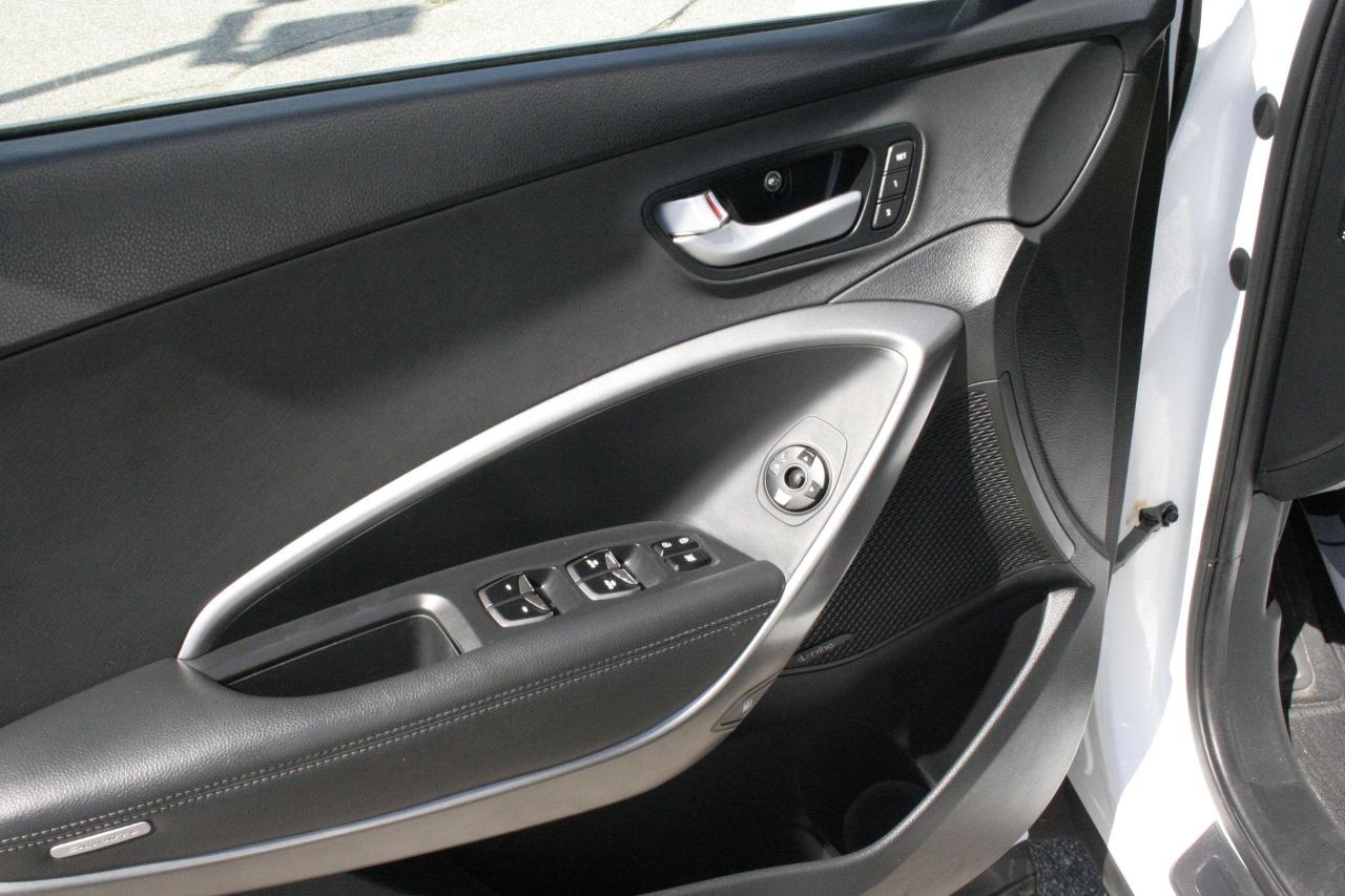 2017 Hyundai Santa Fe Sport AWD 4dr 2.4L Luxury - Photo #18