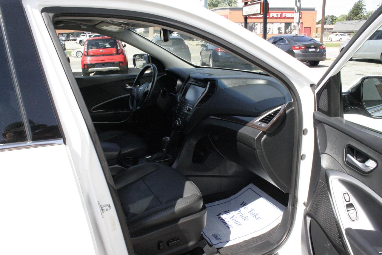 2017 Hyundai Santa Fe Sport AWD 4dr 2.4L Luxury - Photo #37