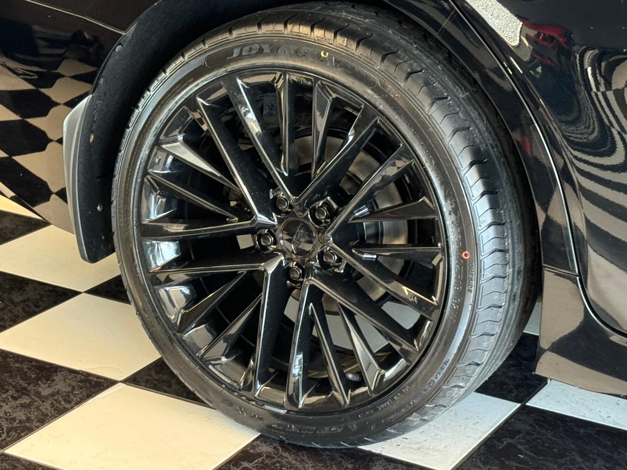 2018 Toyota Camry SE+New Tires+LKA+Adaptive Cruise+CLEAN CARFAX Photo55