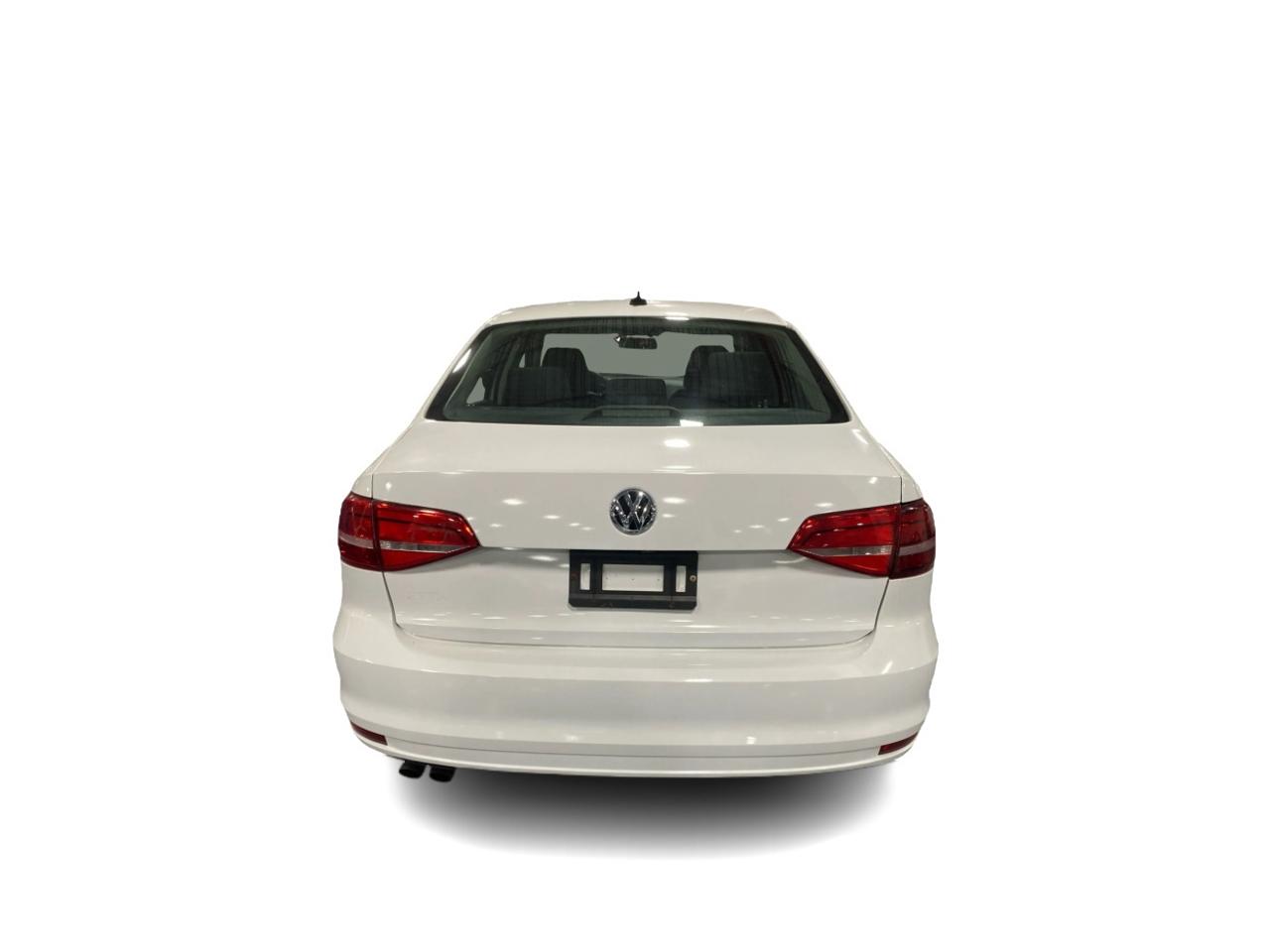 2015 Volkswagen Jetta 4dr 2.0L Auto Trendline Photo