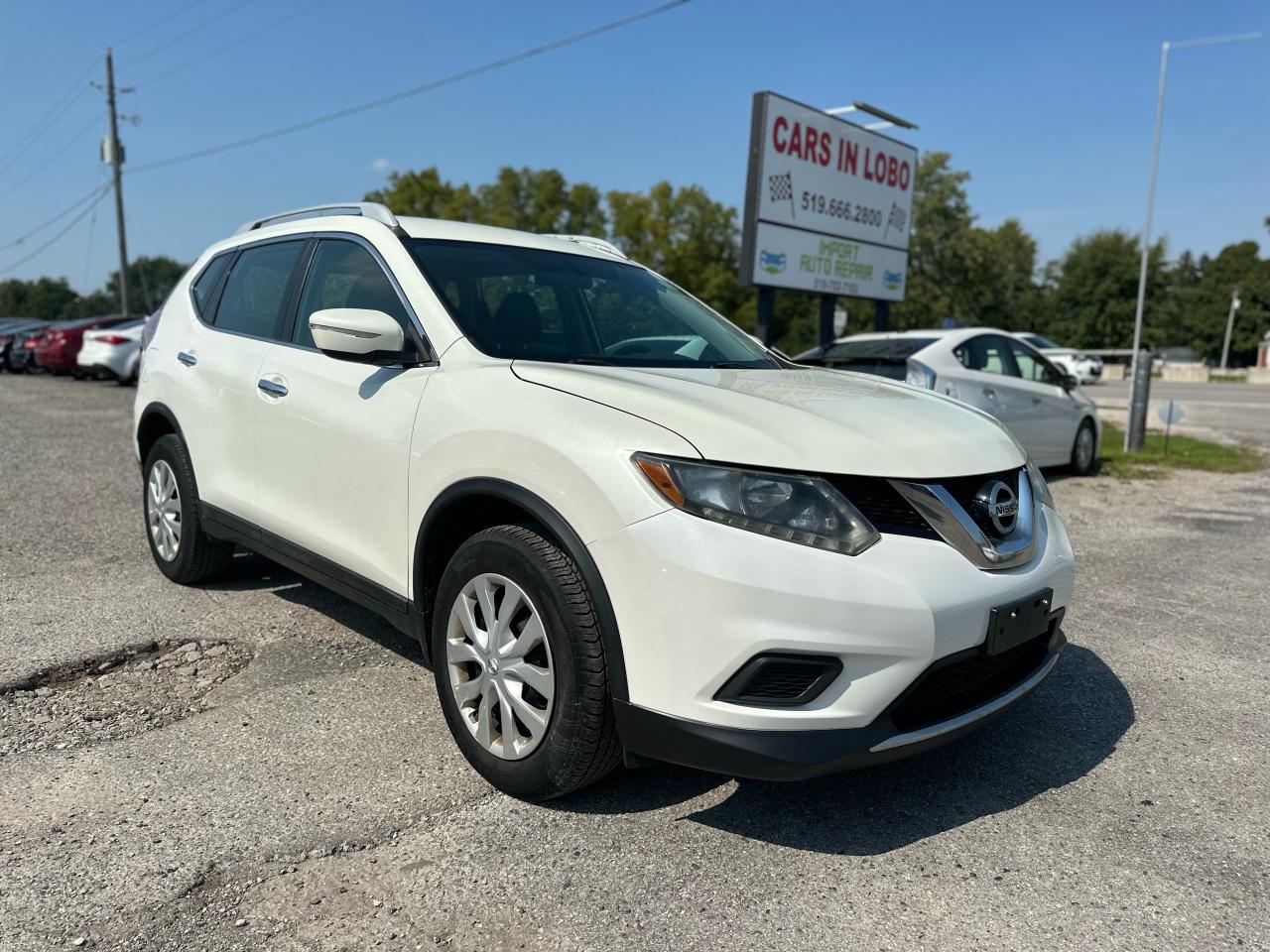 Used 2015 Nissan Rogue AWD S for sale in Komoka, ON