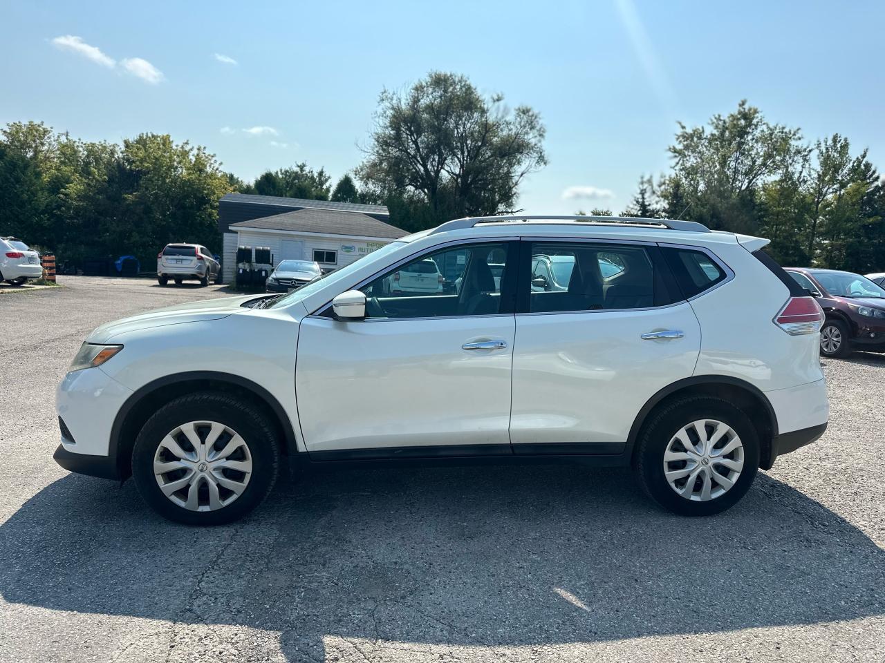 2015 Nissan Rogue AWD S Photo26