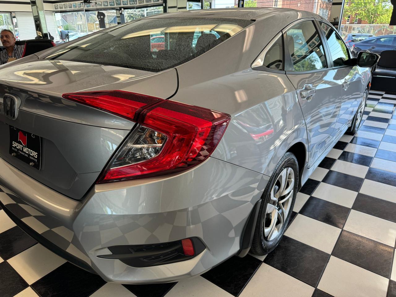 2018 Honda Civic LX+New Tires+Camera+ApplePlay+CLEAN CARFAX - Photo #33