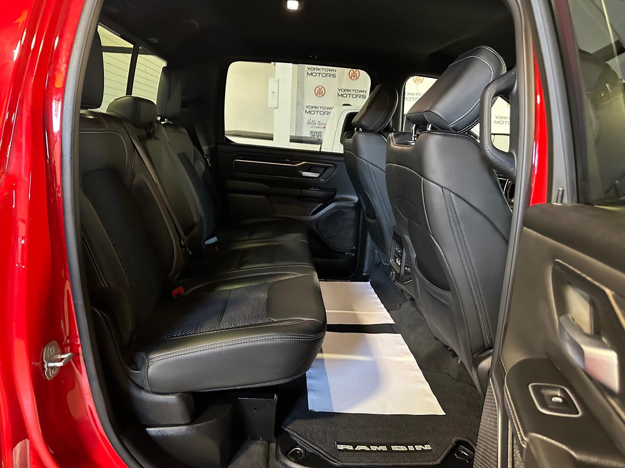2022 RAM 1500 SPORT | CREW CAB | NO ACCIDENT | 12" TOUCH SCREEN - Photo #12