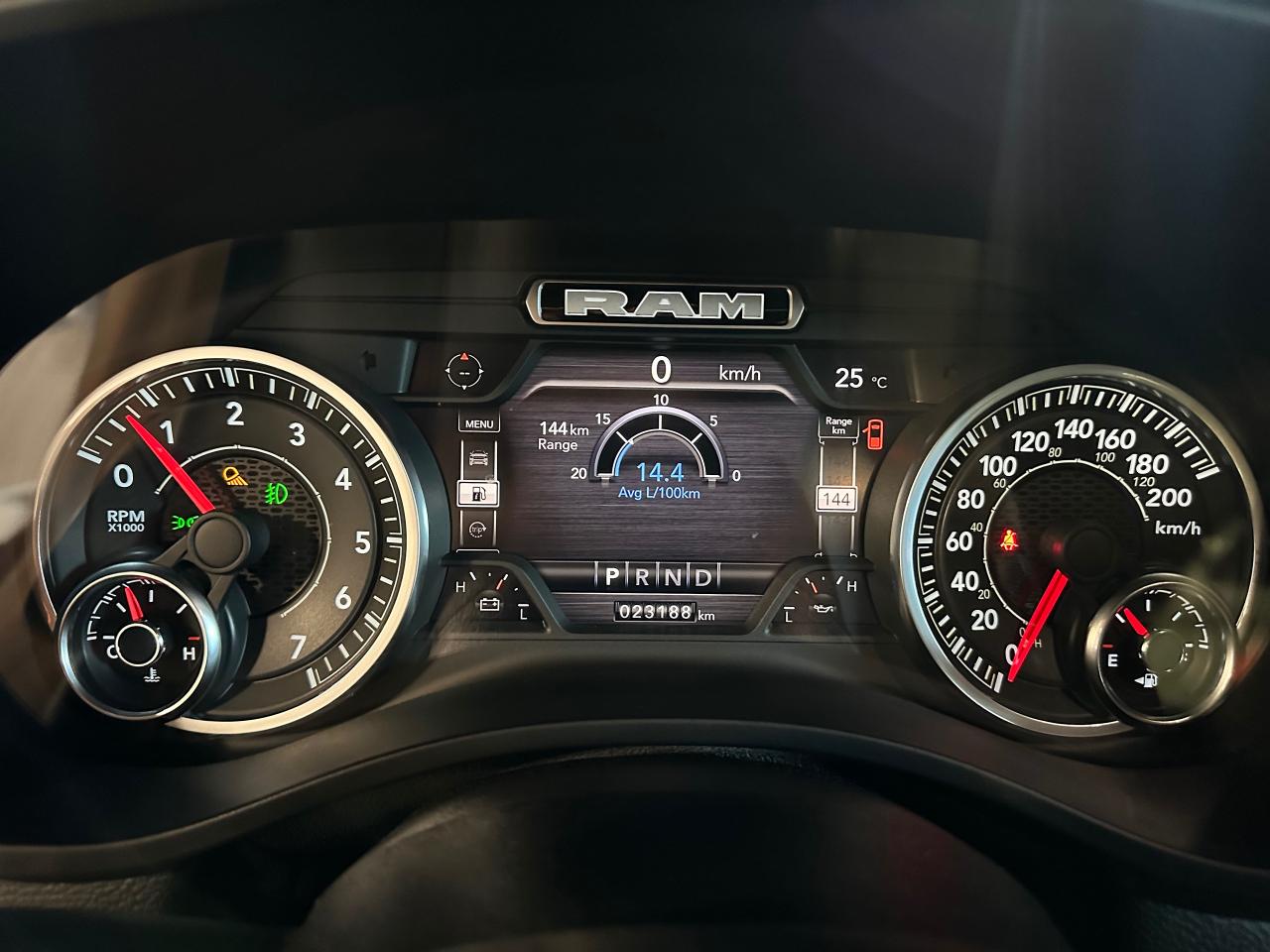 2022 RAM 1500 SPORT | CREW CAB | NO ACCIDENT | 12" TOUCH SCREEN - Photo #28