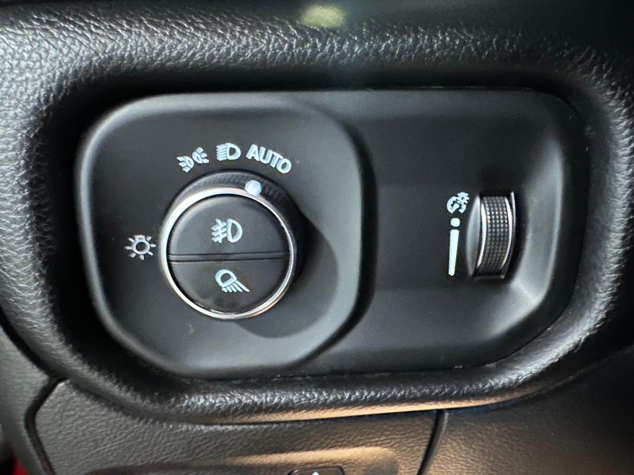 2022 RAM 1500 SPORT | CREW CAB | NO ACCIDENT | 12" TOUCH SCREEN - Photo #26
