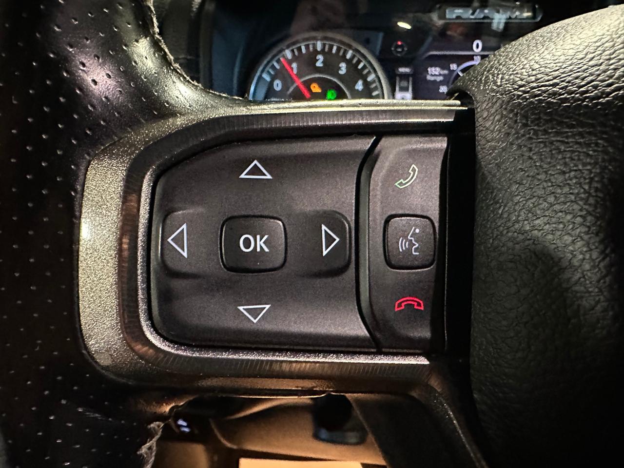 2022 RAM 1500 SPORT | CREW CAB | NO ACCIDENT | 12" TOUCH SCREEN - Photo #25