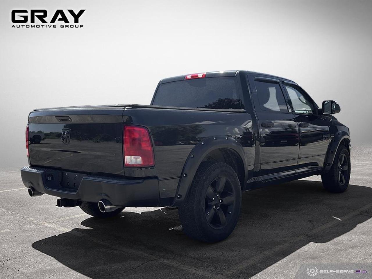 2016 RAM 1500 CREW/5.7L V8/RWD - Photo #5