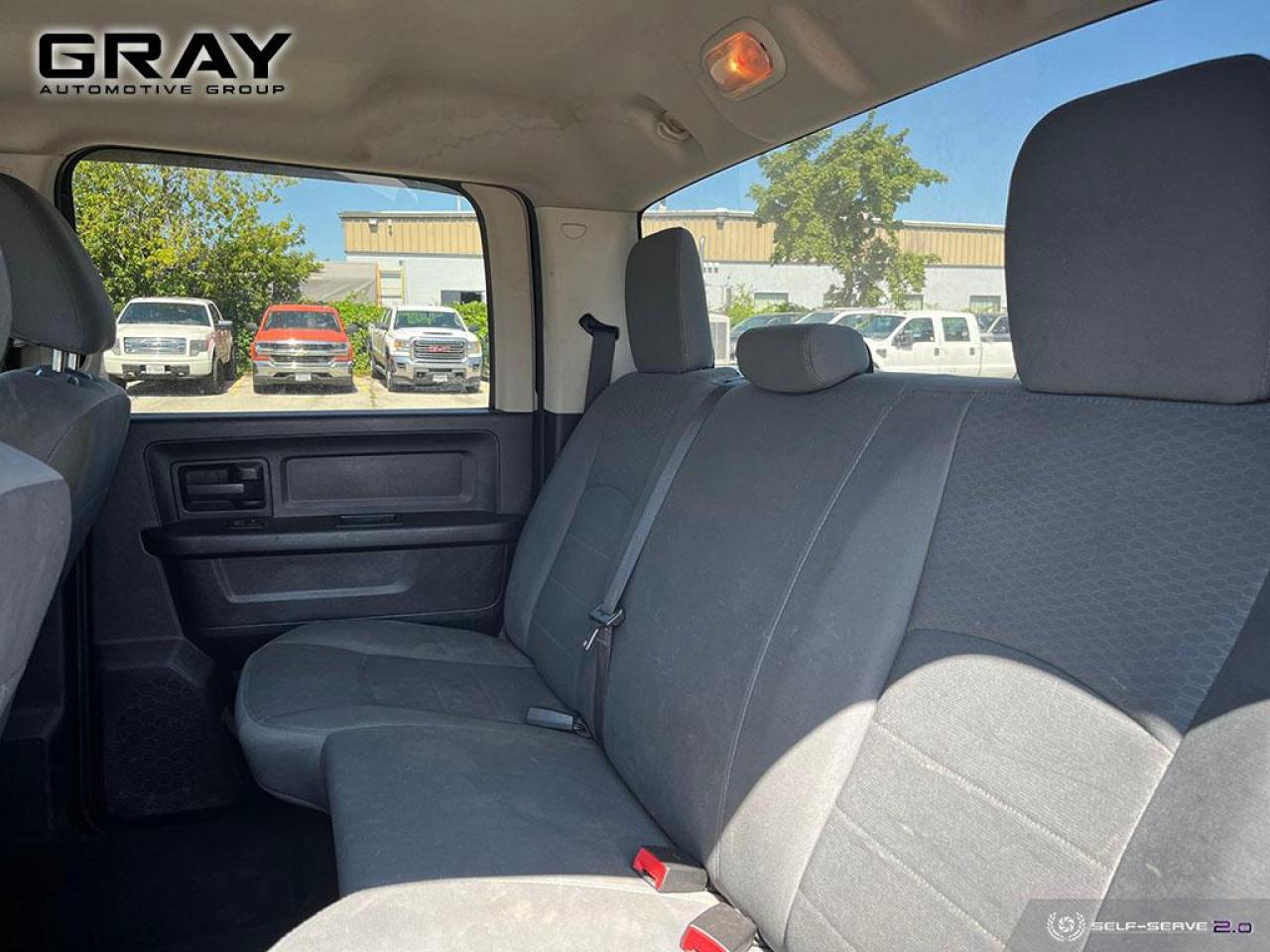2016 RAM 1500 CREW/5.7L V8/RWD - Photo #14