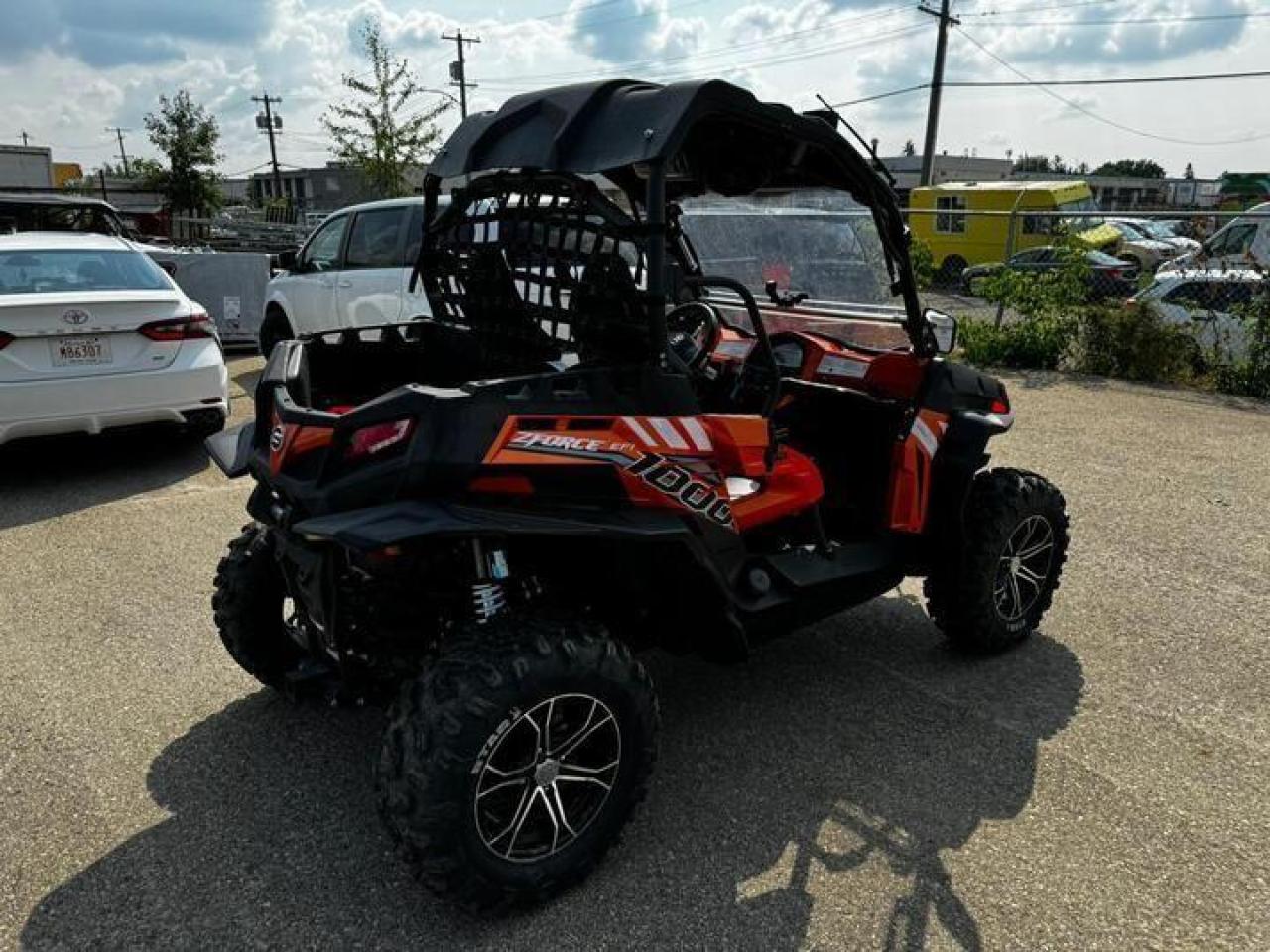 2018 CFMOTO ZFORCE 1000 LX $105 B/W - Photo #5