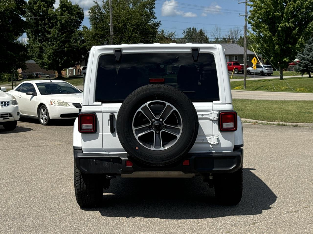 2023 Jeep Wrangler Unlimited Sahara - Photo #5