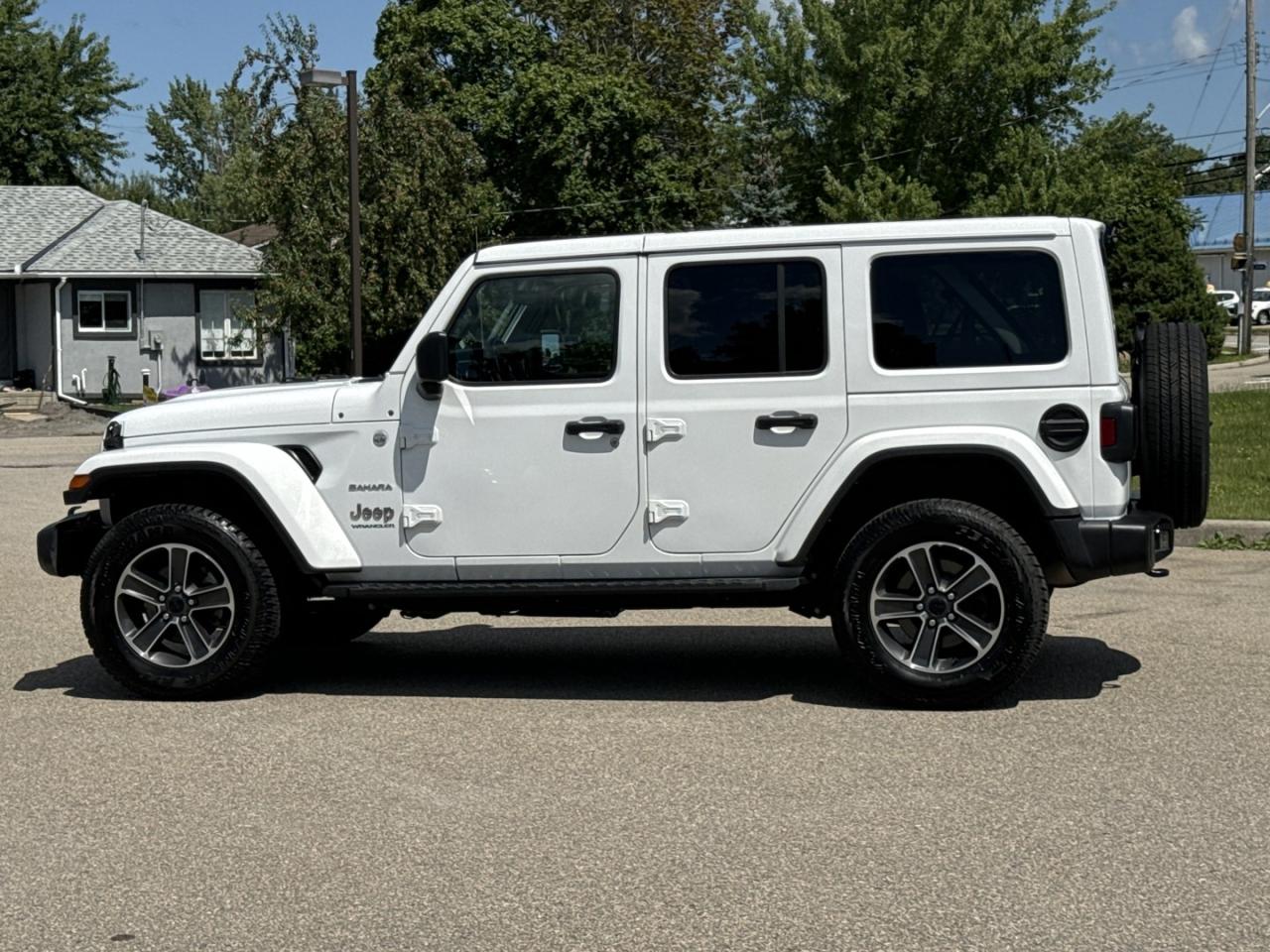 2023 Jeep Wrangler Unlimited Sahara - Photo #7