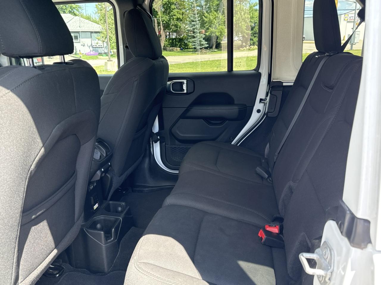 2023 Jeep Wrangler Unlimited Sahara - Photo #11