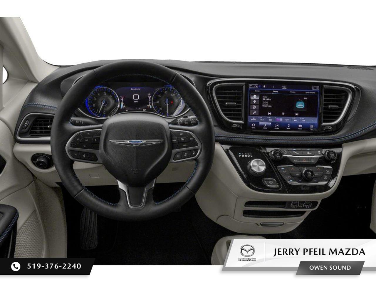 2022 Chrysler Pacifica Limited AWD Photo