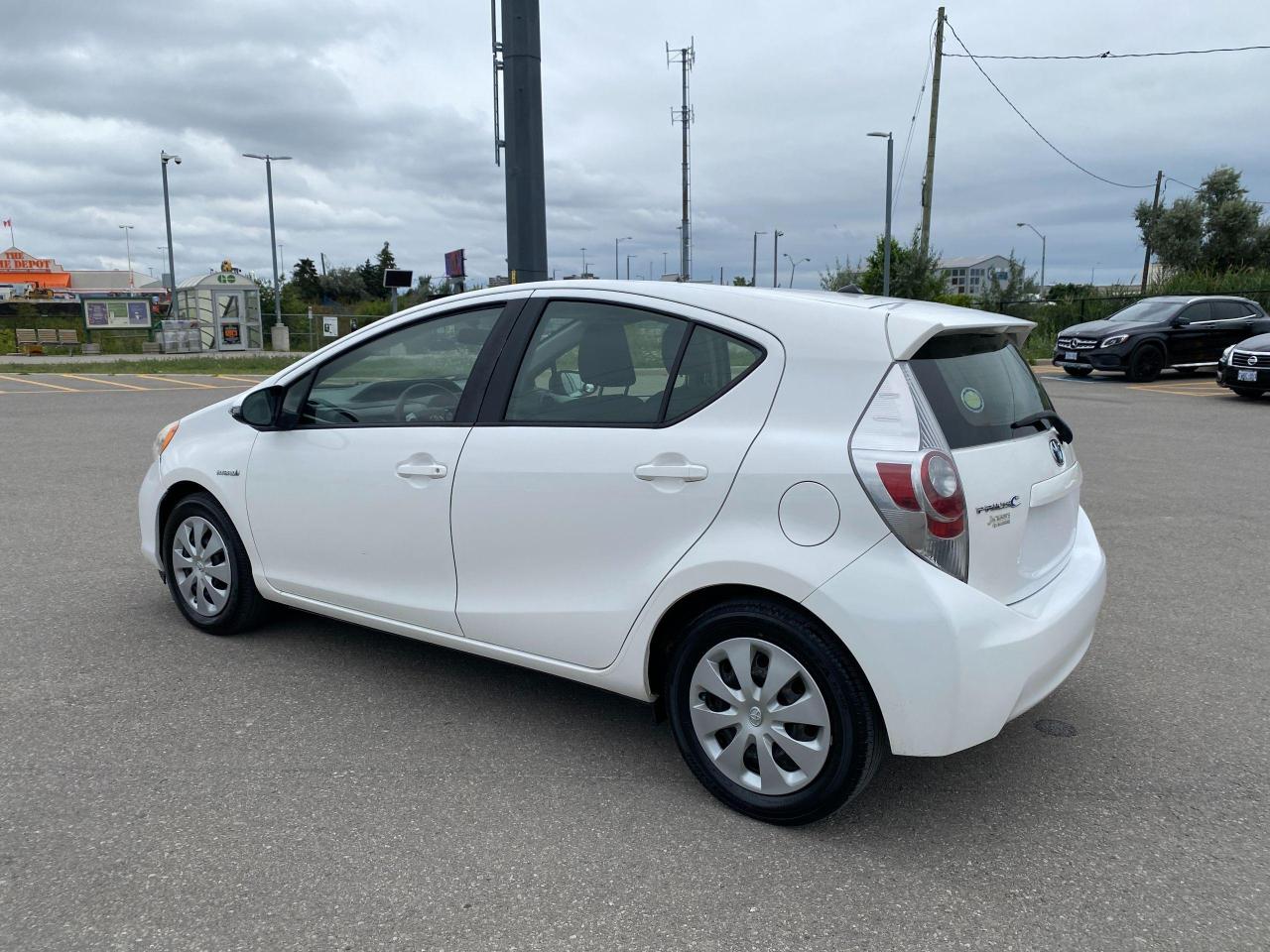 2014 Toyota Prius c 5dr HB*ONE OWNER*CLEAN CARFAX* - Photo #8