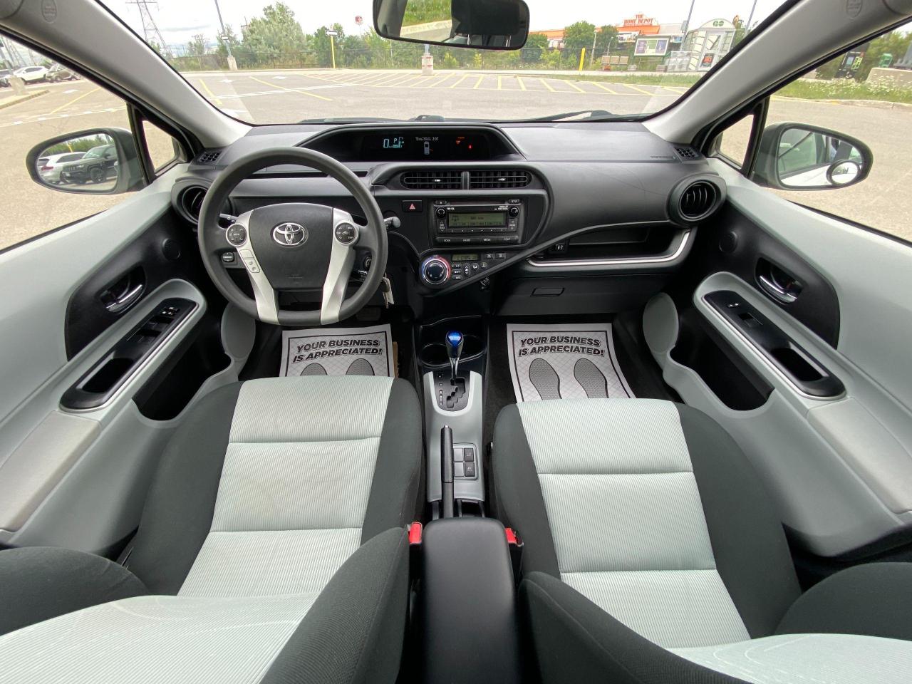 2014 Toyota Prius c 5dr HB*ONE OWNER*CLEAN CARFAX* - Photo #16