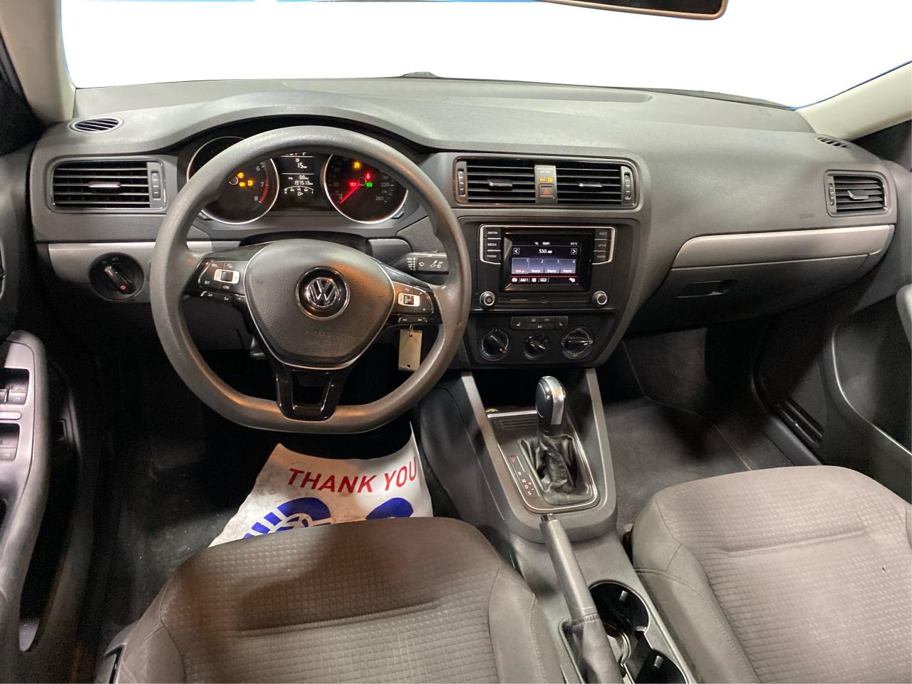 2016 Volkswagen Jetta 4dr 1.4 TSI Auto Trendline Photo