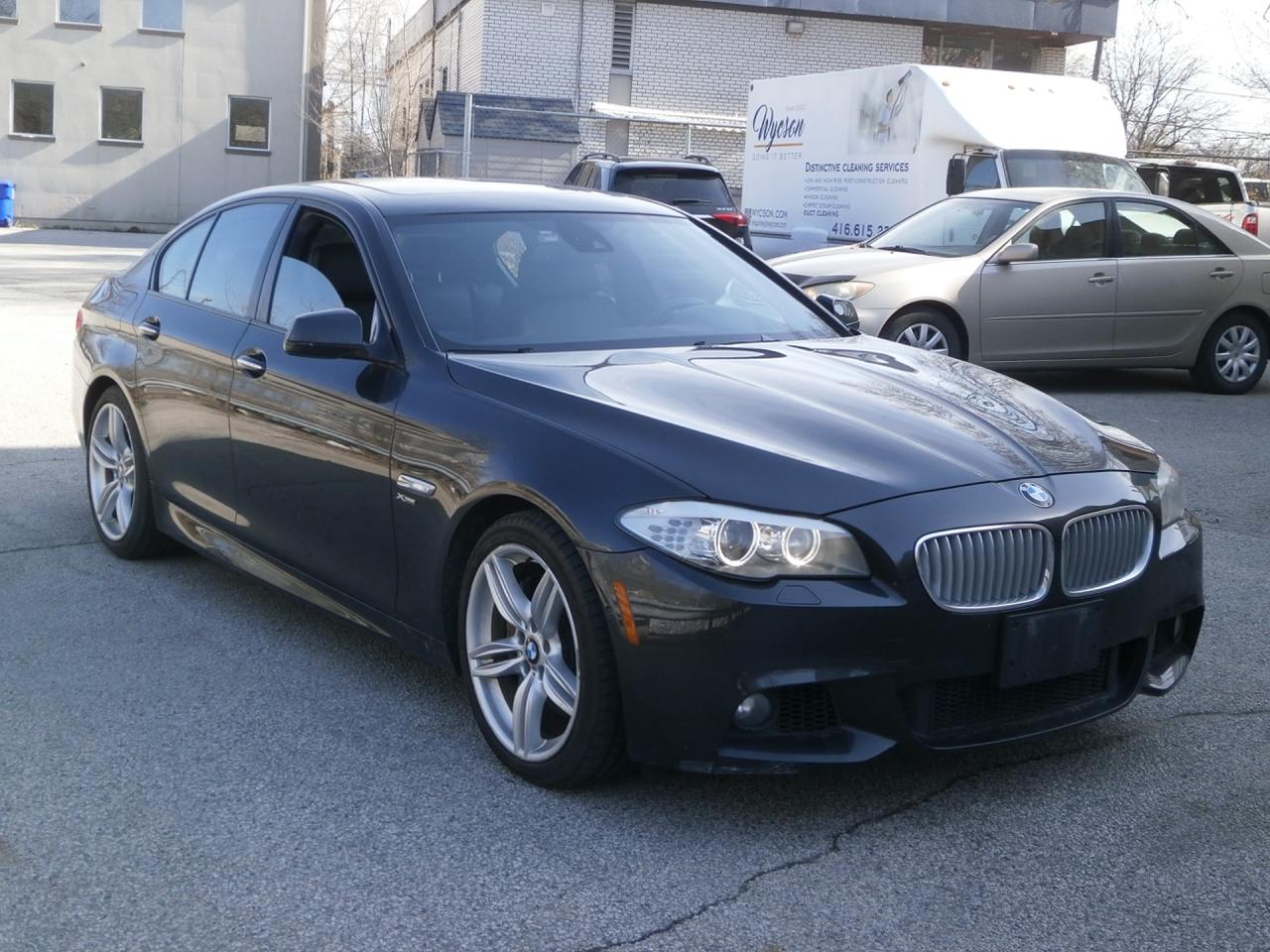 2011 BMW 5 Series X DRIVE M PACKAGE - Photo #2