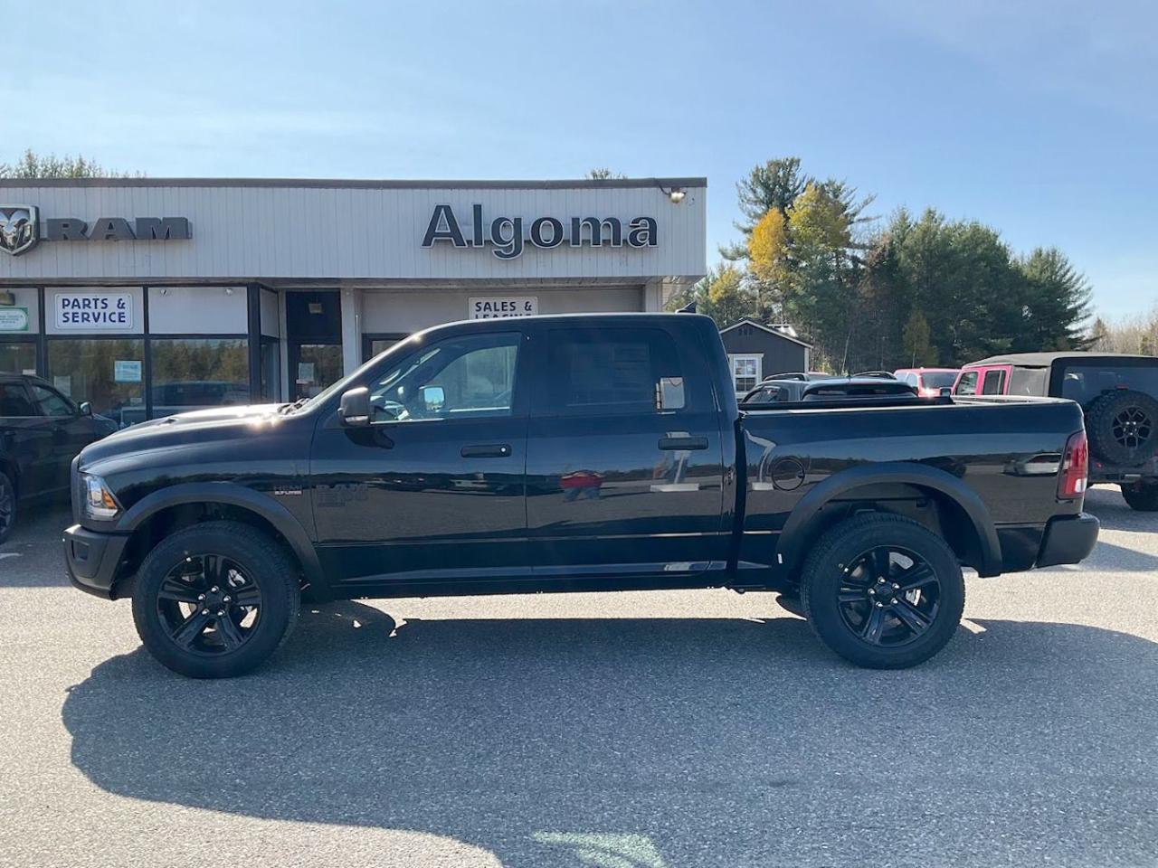 2024 RAM 1500 Classic WARLOCK Photo2