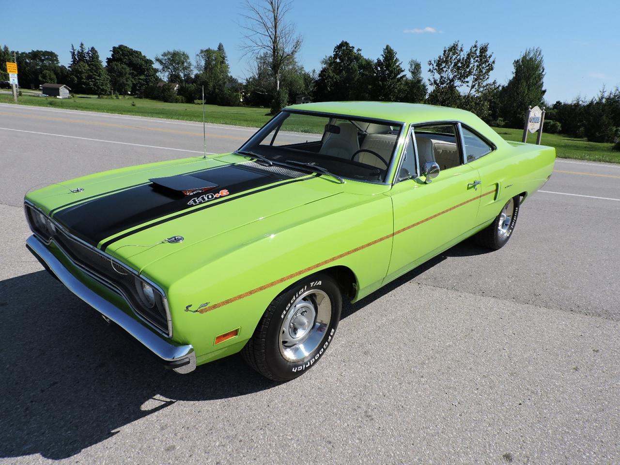 Used 1970 Plymouth Road Runner 440-6 Barrel 4-Speed Beautiful Car With Warranty for sale in Gorrie, ON