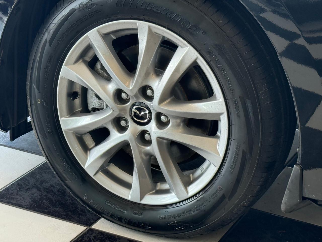2017 Mazda MAZDA3 SE+New Tires+Brakes+Heated Leather+CLEAN CARFAX - Photo #50
