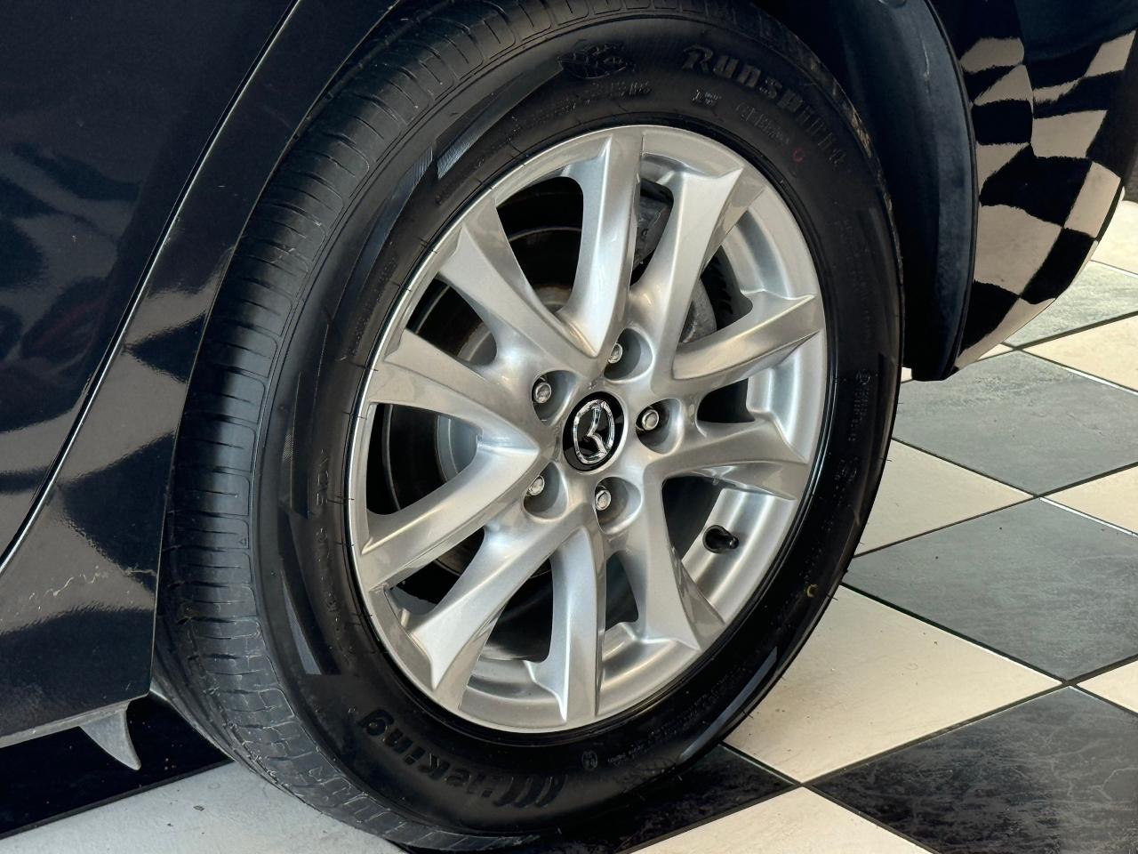 2017 Mazda MAZDA3 SE+New Tires+Brakes+Heated Leather+CLEAN CARFAX - Photo #51