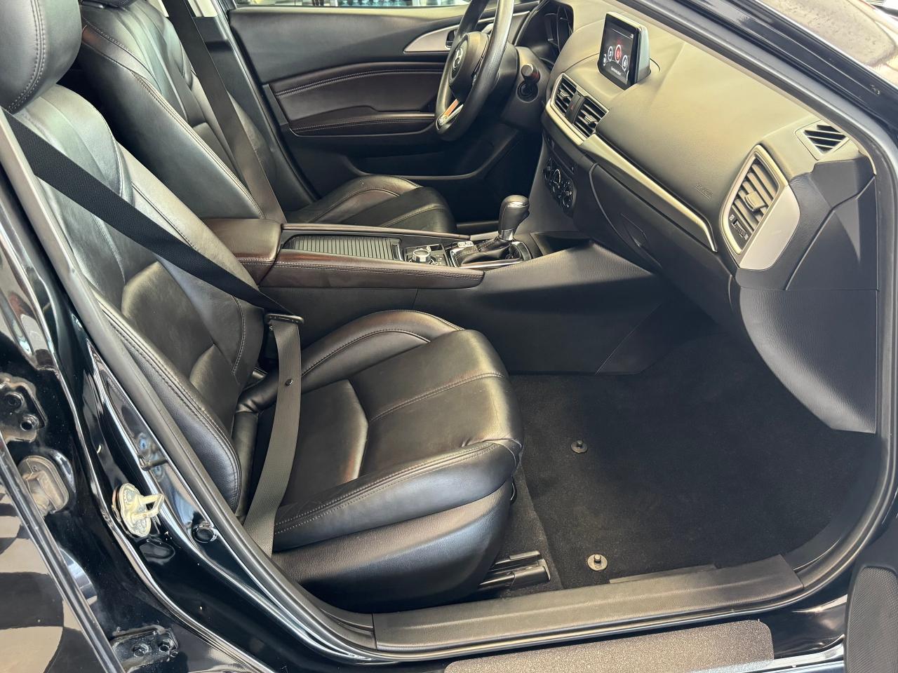 2017 Mazda MAZDA3 SE+New Tires+Brakes+Heated Leather+CLEAN CARFAX - Photo #19