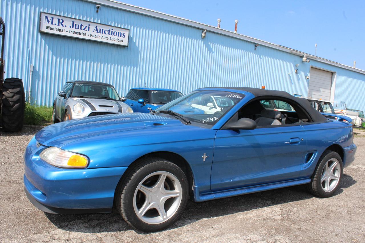 Used 1995 Ford Mustang  for sale in Breslau, ON