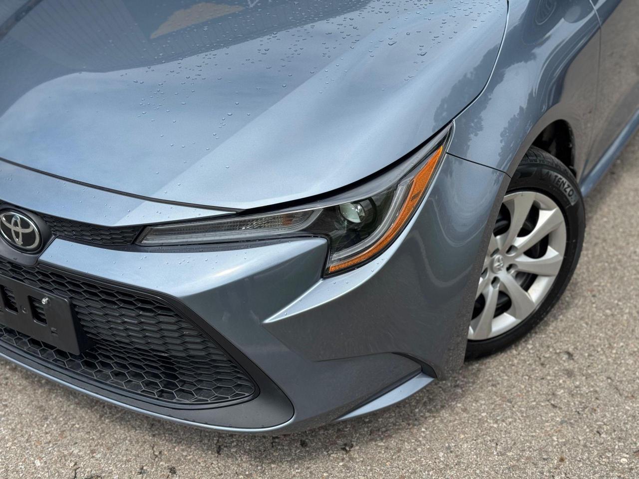 2020 Toyota Corolla LE Photo2