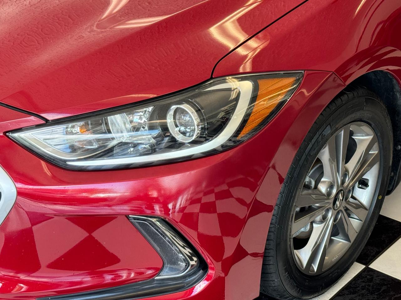 2017 Hyundai Elantra GL+ApplePlay+New Tires+A/C+Camera+Blind Spot Photo38