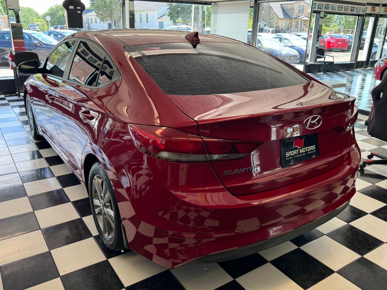 2017 Hyundai Elantra GL+ApplePlay+New Tires+A/C+Camera+Blind Spot - Photo #5