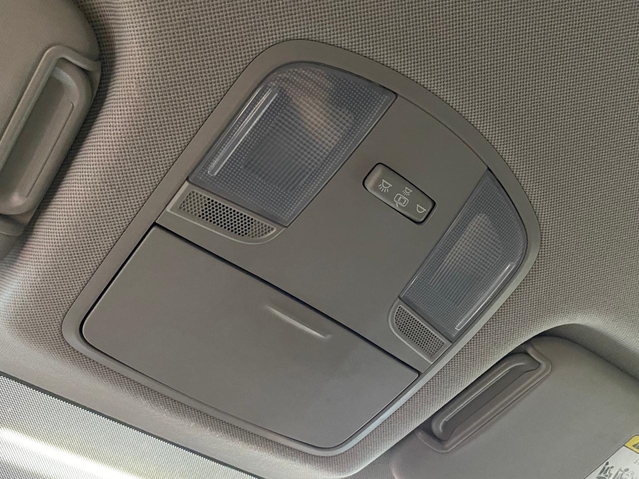 2017 Hyundai Elantra GL+ApplePlay+New Tires+A/C+Camera+Blind Spot Photo42