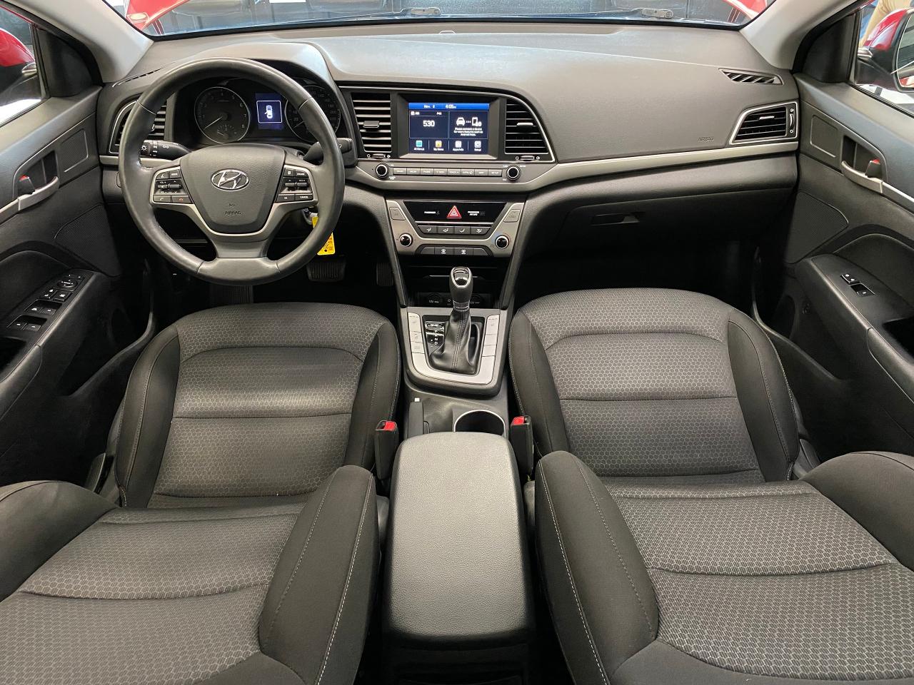 2017 Hyundai Elantra GL+ApplePlay+New Tires+A/C+Camera+Blind Spot Photo2