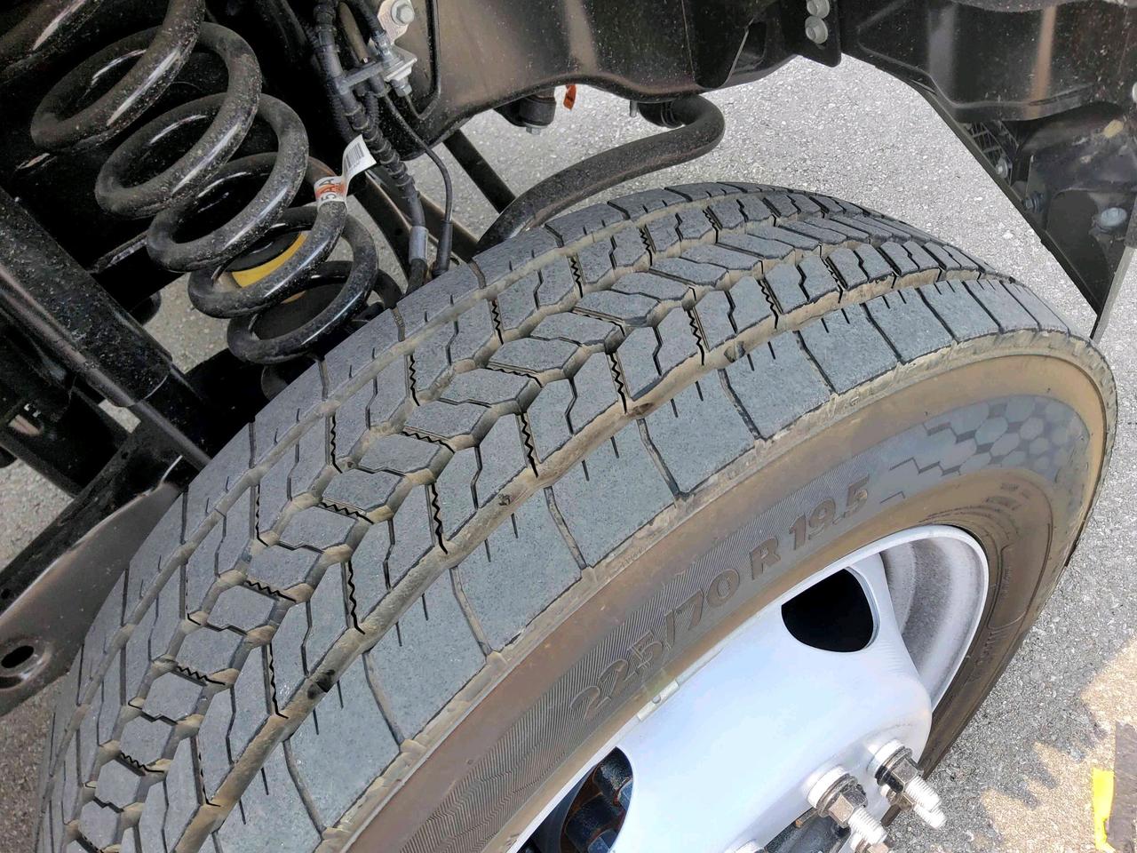 2024 Ford F-550 Super Duty DRW XL Photo