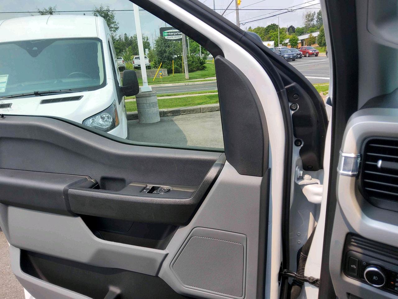 2024 Ford F-550 Super Duty DRW XL Photo