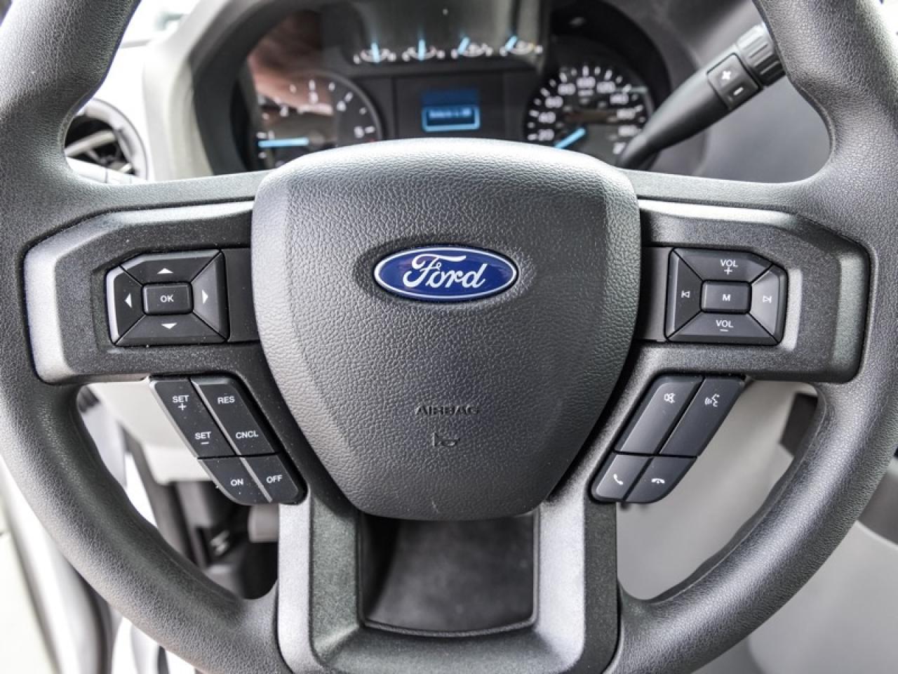 2025 Ford E-Series Cutaway  Photo