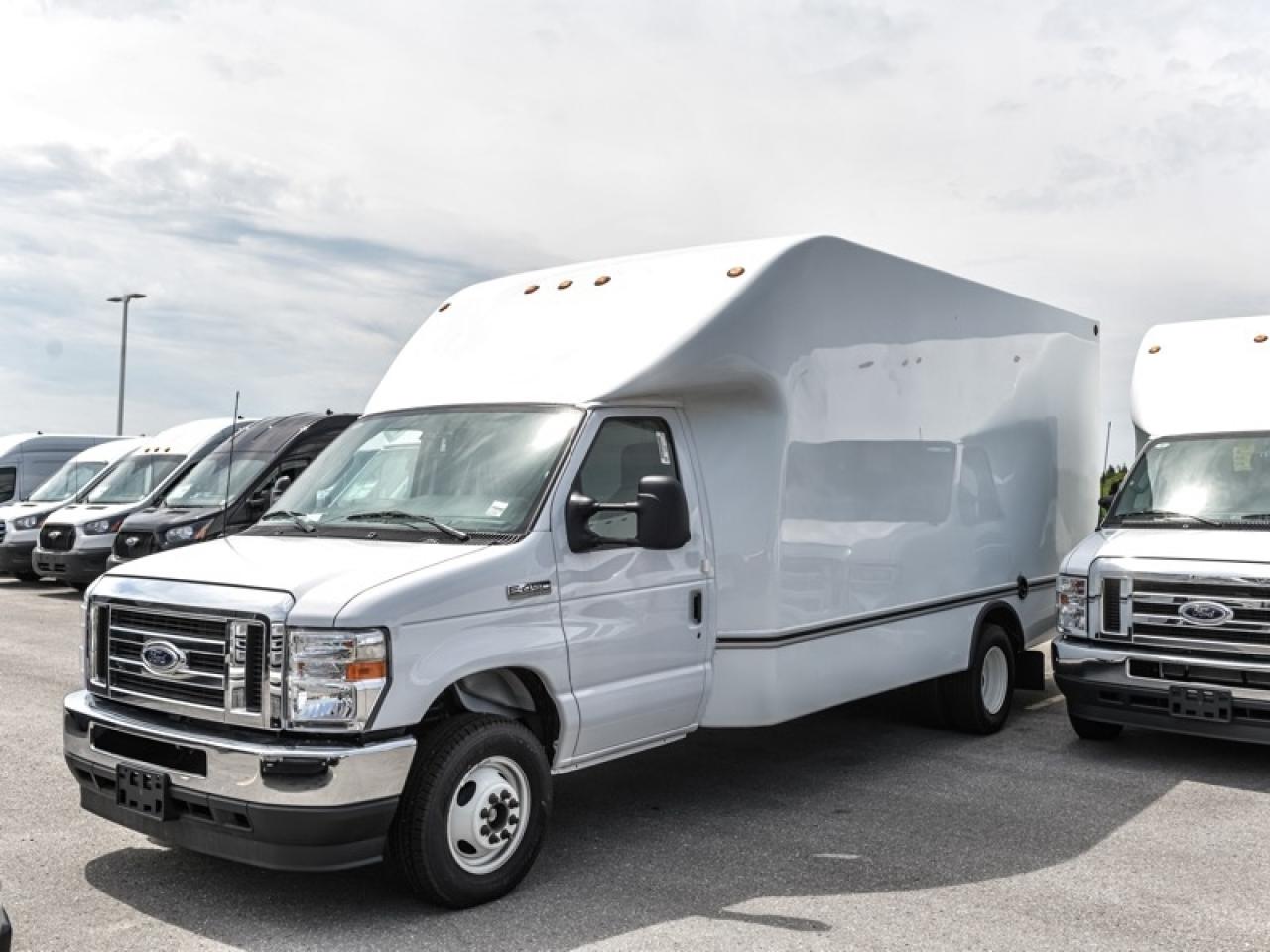 2025 Ford E-Series Cutaway  Photo